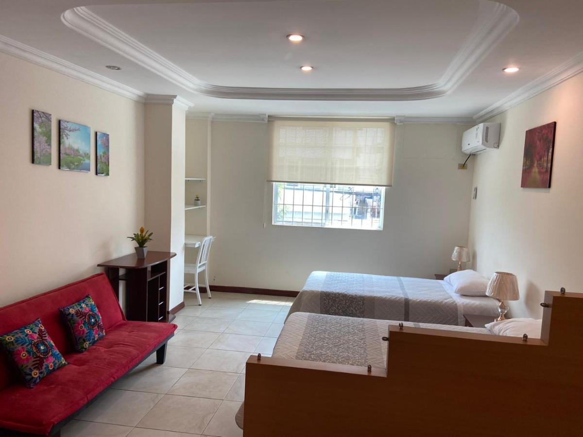 Doral Suite ¡Cerca Del Aeropuerto! 瓜亚基尔 外观 照片
